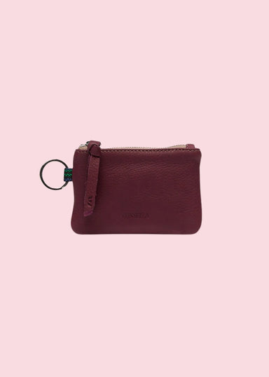 Consuela Pouch Plum - Beau Kisses