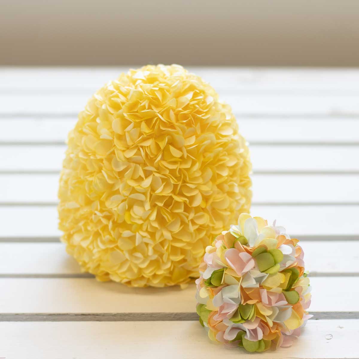 Hydrangea Egg Yellow 6.5" - Beau Kisses