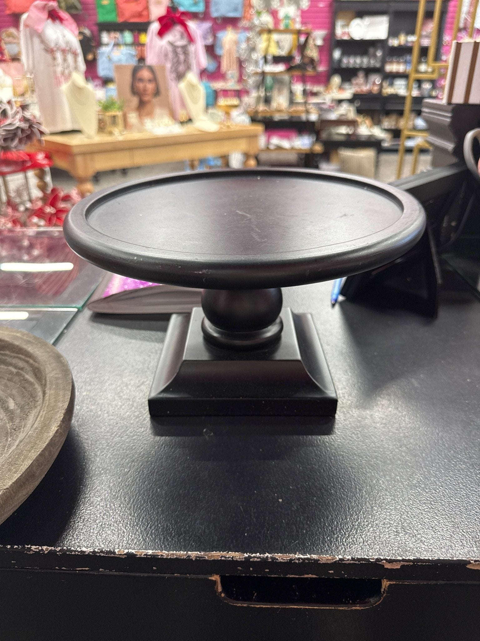 Black Circular Tall Tray - Beau Kisses