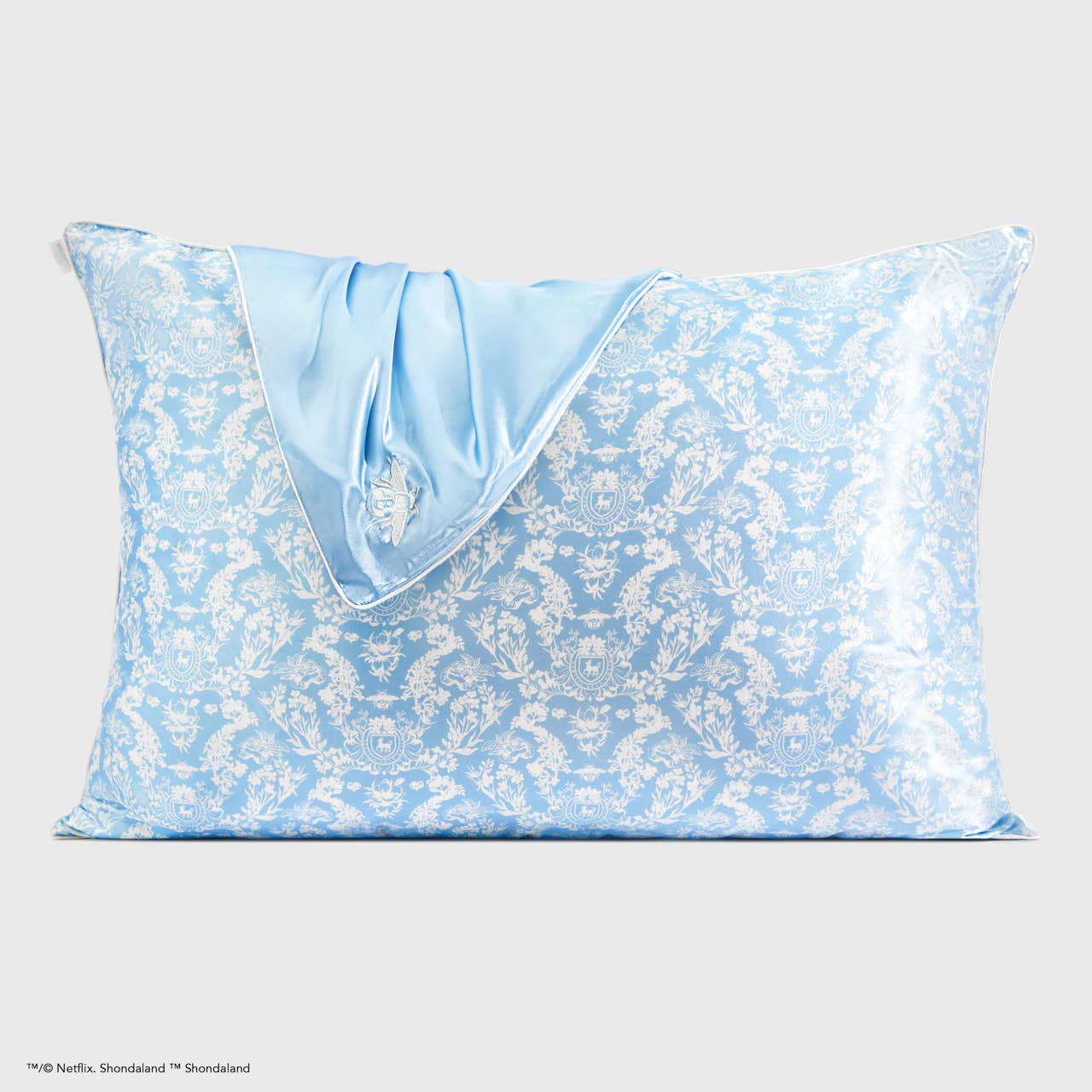 Kitsch x Bridgerton Satin Pillowcase Toile De Blue - Beau Kisses