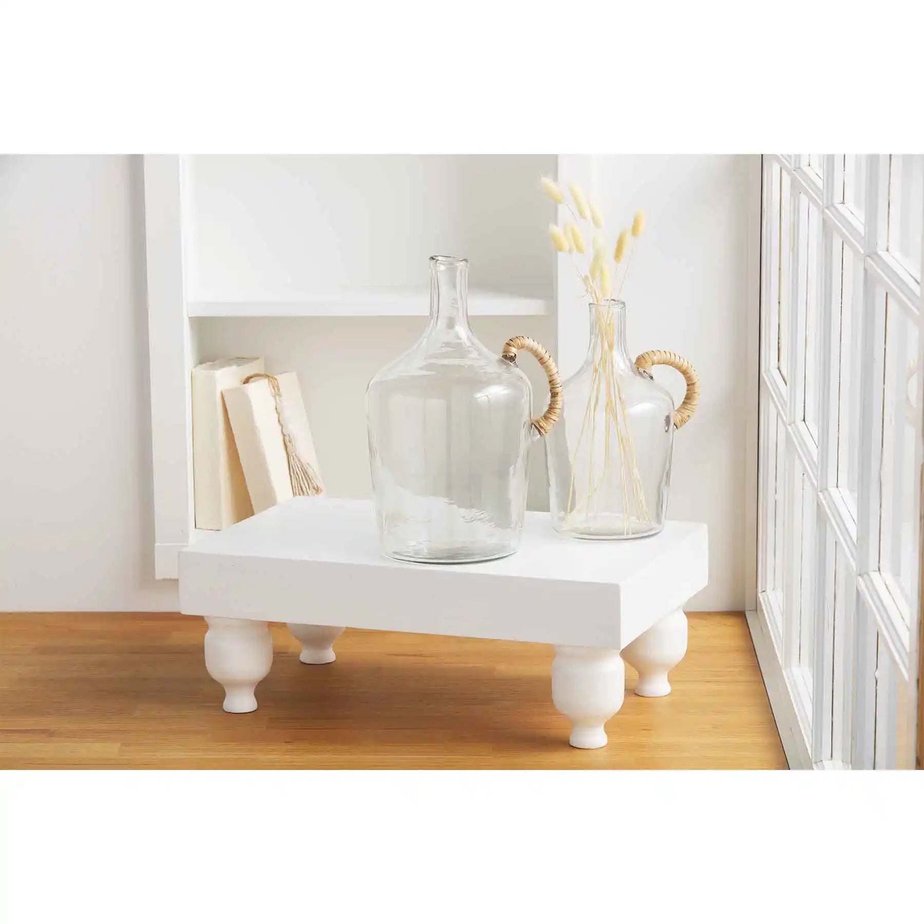 WHITE FOOTED SERVING STAND