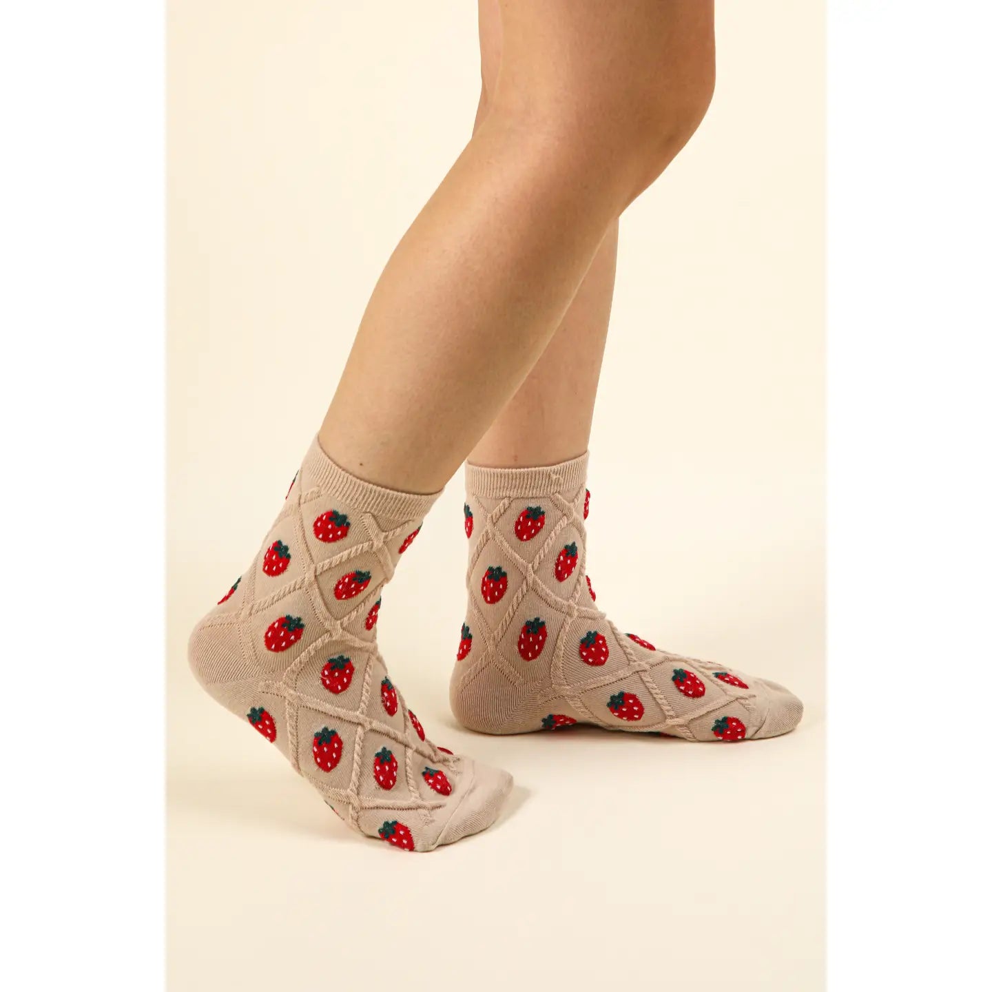 Strawberry Printed Textured Crew Socks