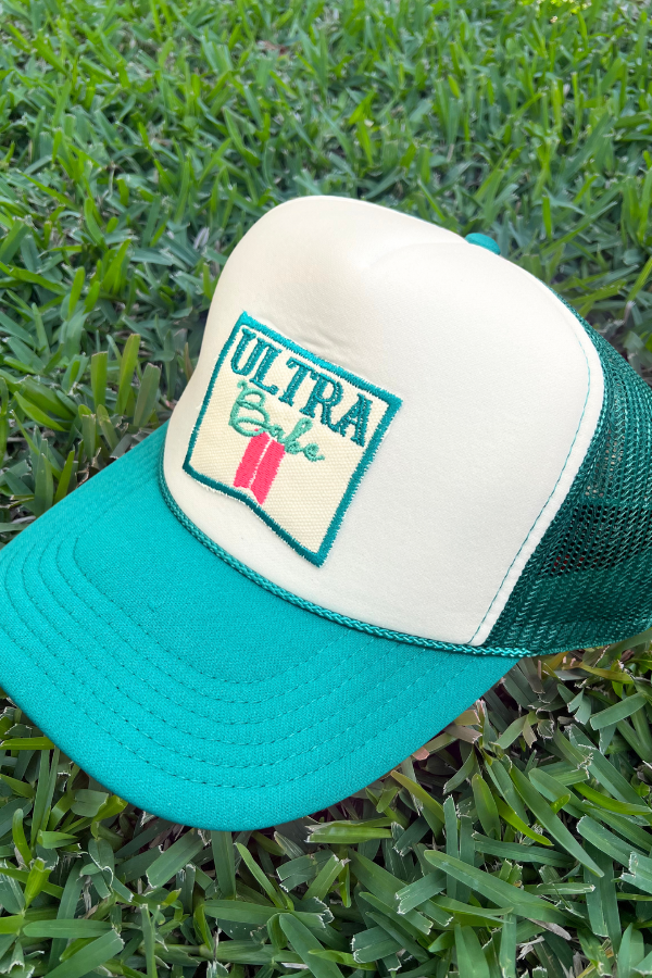 Trucker Hat Foam "Ultra Babe" - Beau Kisses