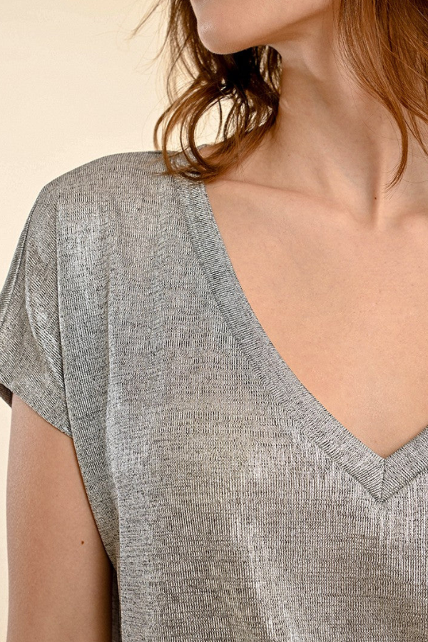 Iridescent V-Neck Tee Silvery Grey