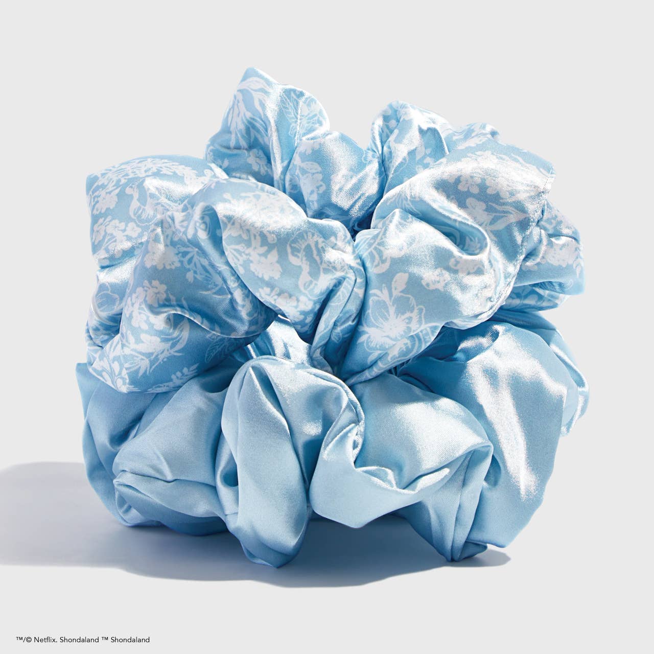 Kitsch x Bridgerton Satin Pillow Scrunchies Toile De Blue - Beau Kisses