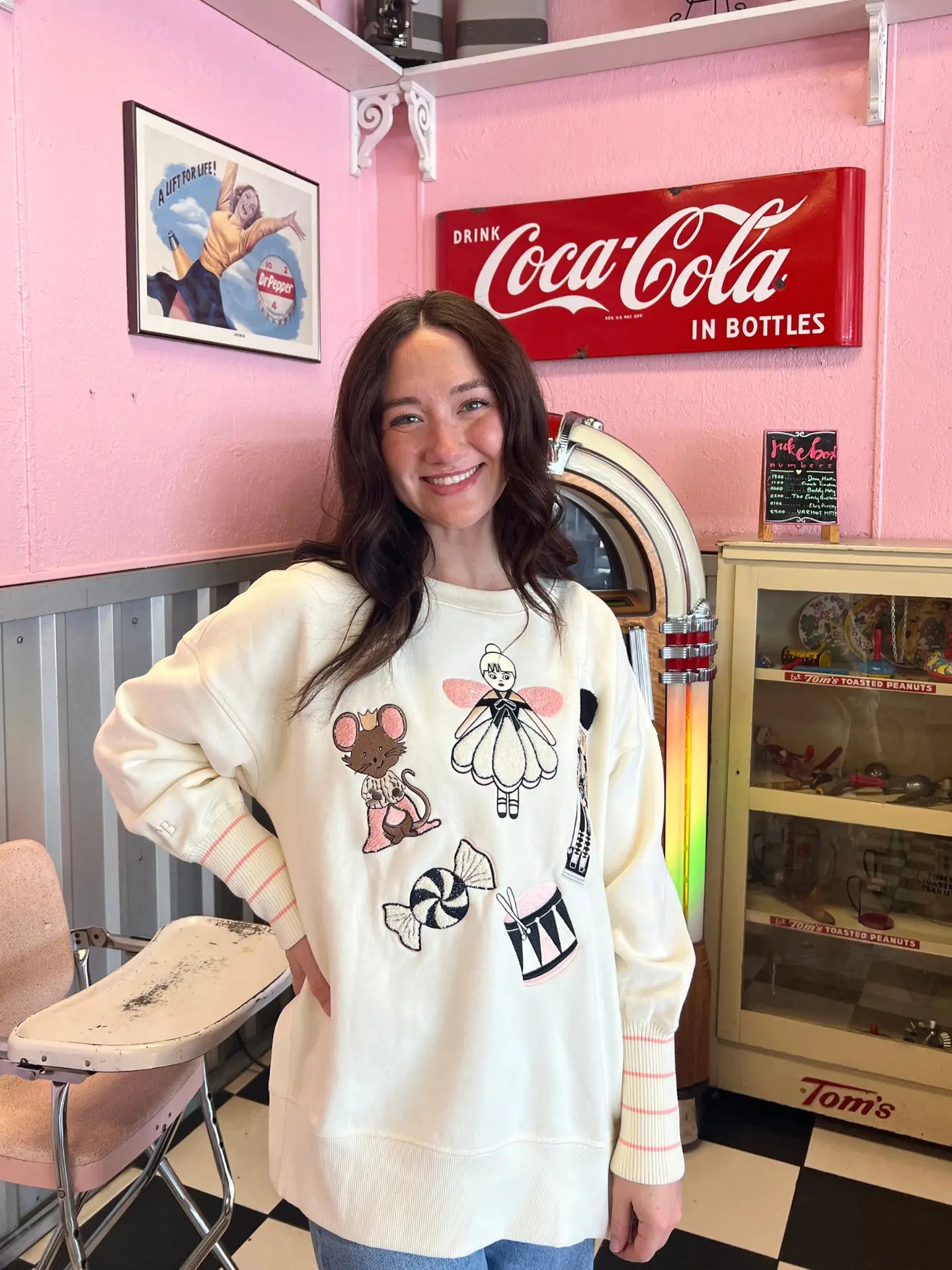 Nutcracker Chenille Patch Crewneck Belgian Cream