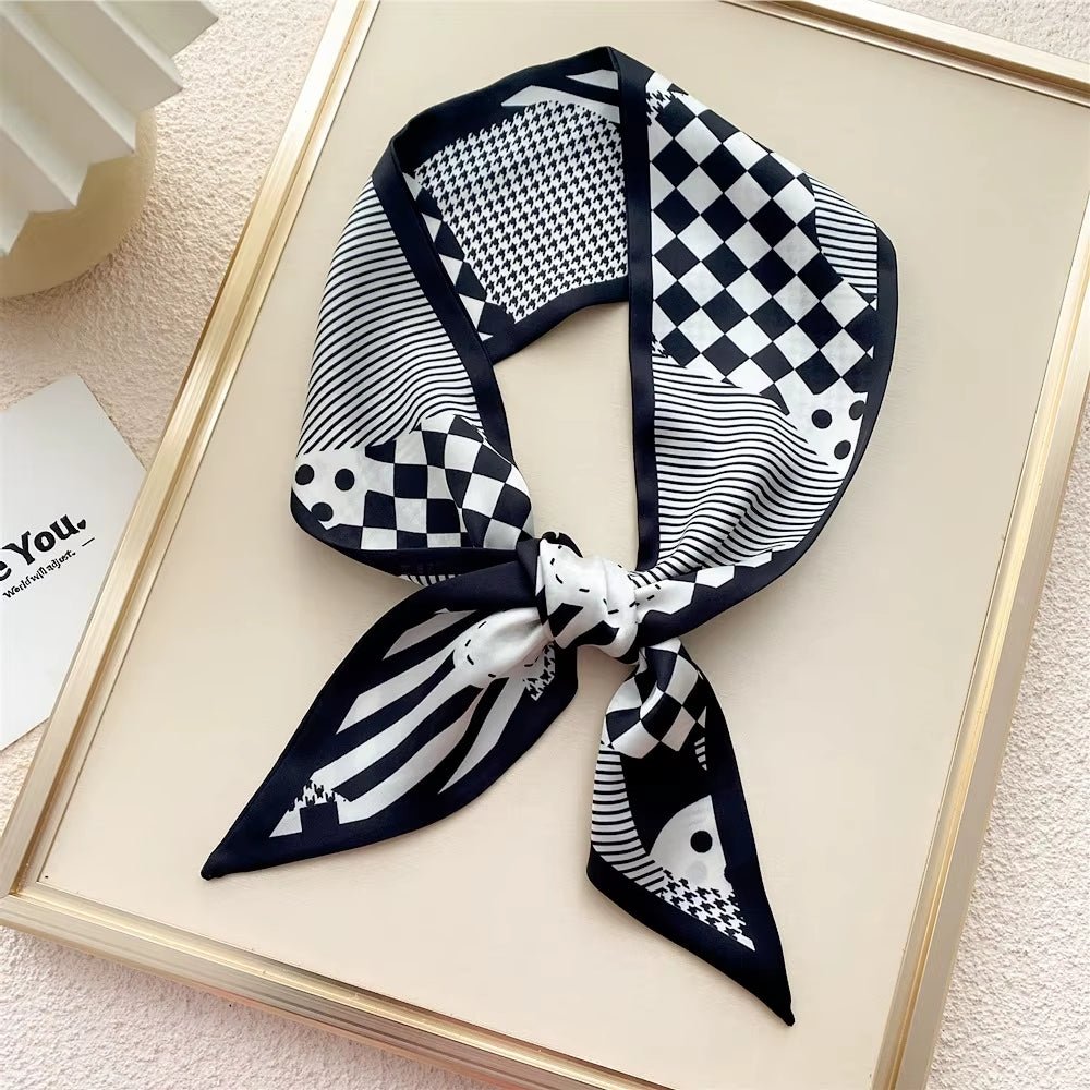 Chic Contrast Luxe Scarf - Beau Kisses